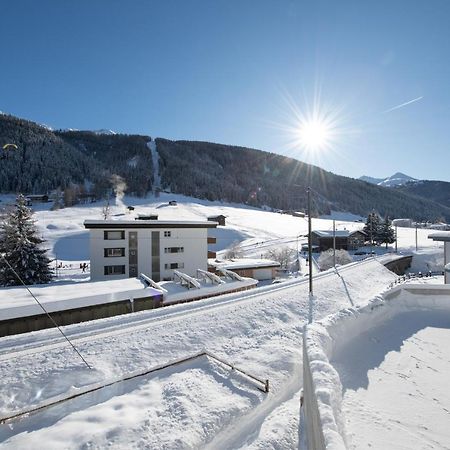 Agrimonia - 5,5-Zi Duplex Wohnung Bis 9 Personen Mit Eigenem Garten Davos Eksteriør bilde