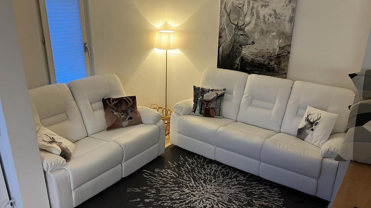 Agrimonia - 5,5-Zi Duplex Wohnung Bis 9 Personen Mit Eigenem Garten Davos Eksteriør bilde
