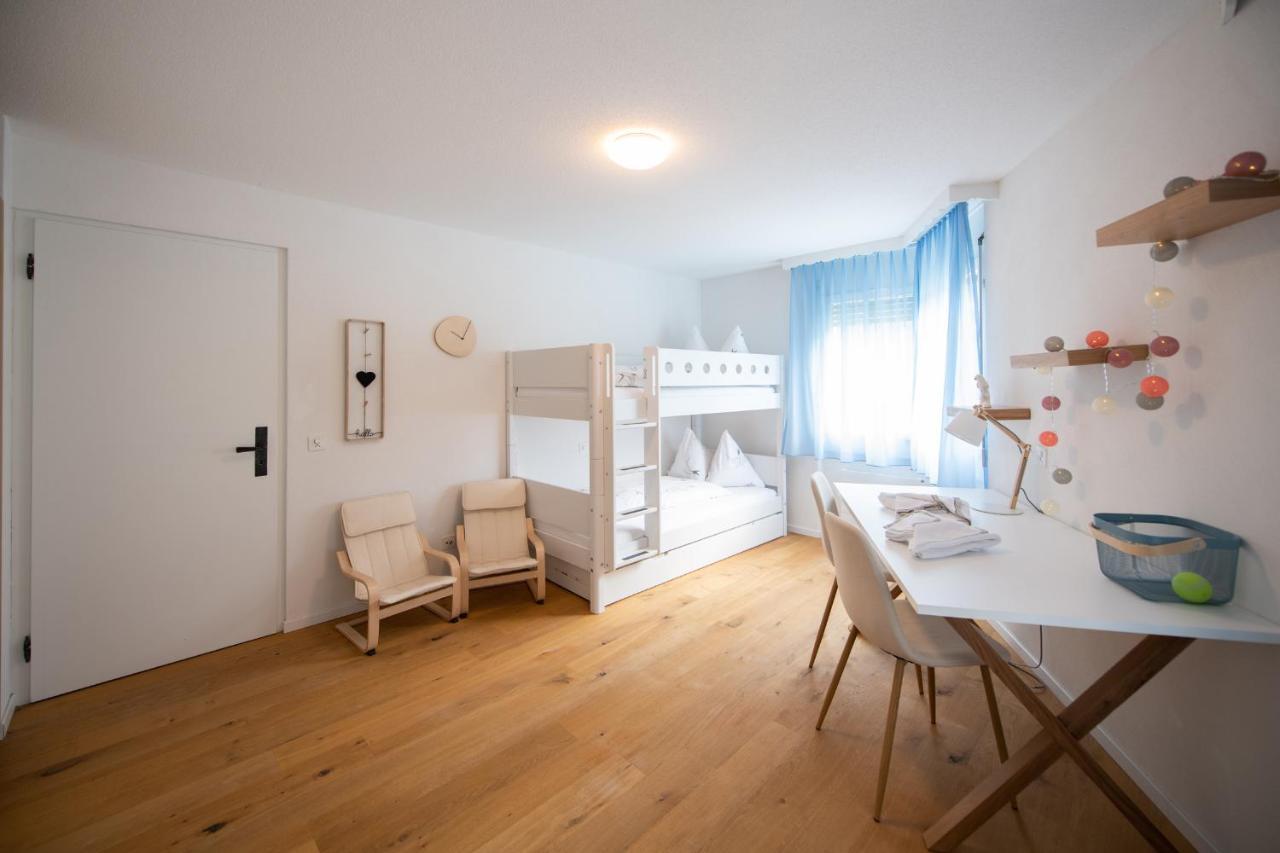 Agrimonia - 5,5-Zi Duplex Wohnung Bis 9 Personen Mit Eigenem Garten Davos Eksteriør bilde